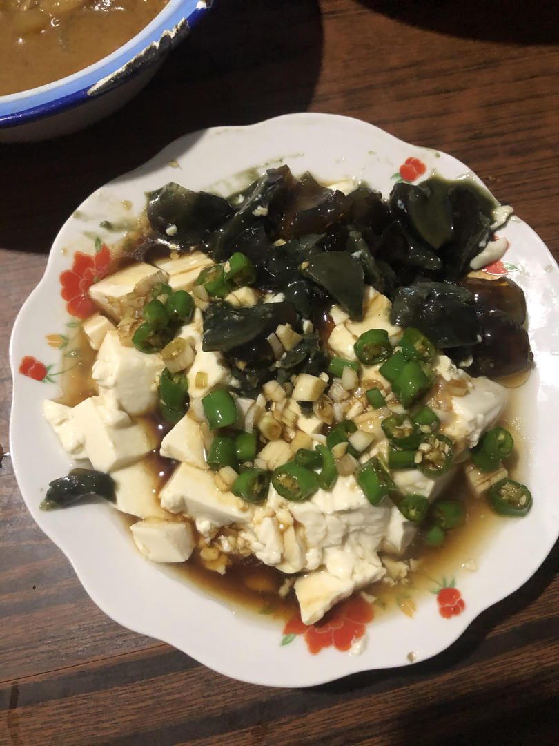 皮蛋拌豆腐（从这道菜说起，如何拌出好吃的凉拌菜）