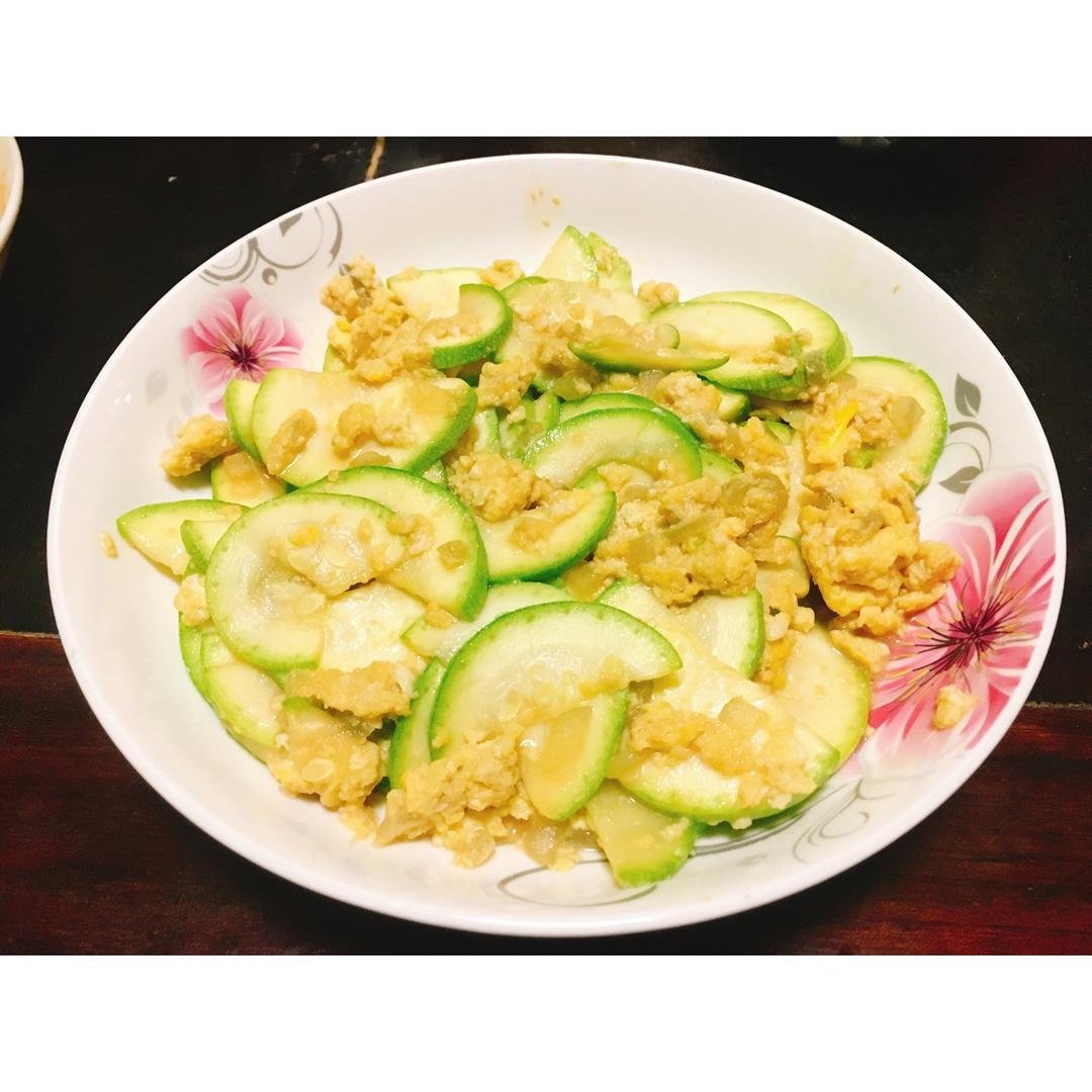西葫芦炒蛋