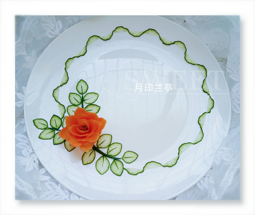 简单美丽的盘饰（5）——拼装花的围边与叶子