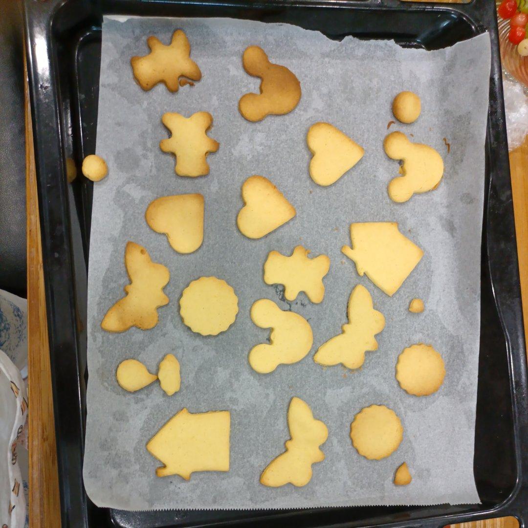 小朋友们超爱的卡通小饼干