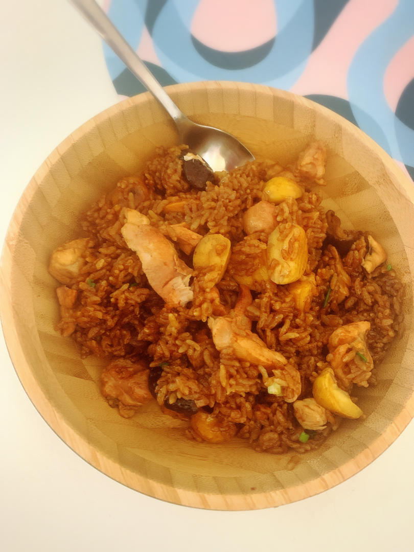 【电饭煲板栗鸡腿焖饭】