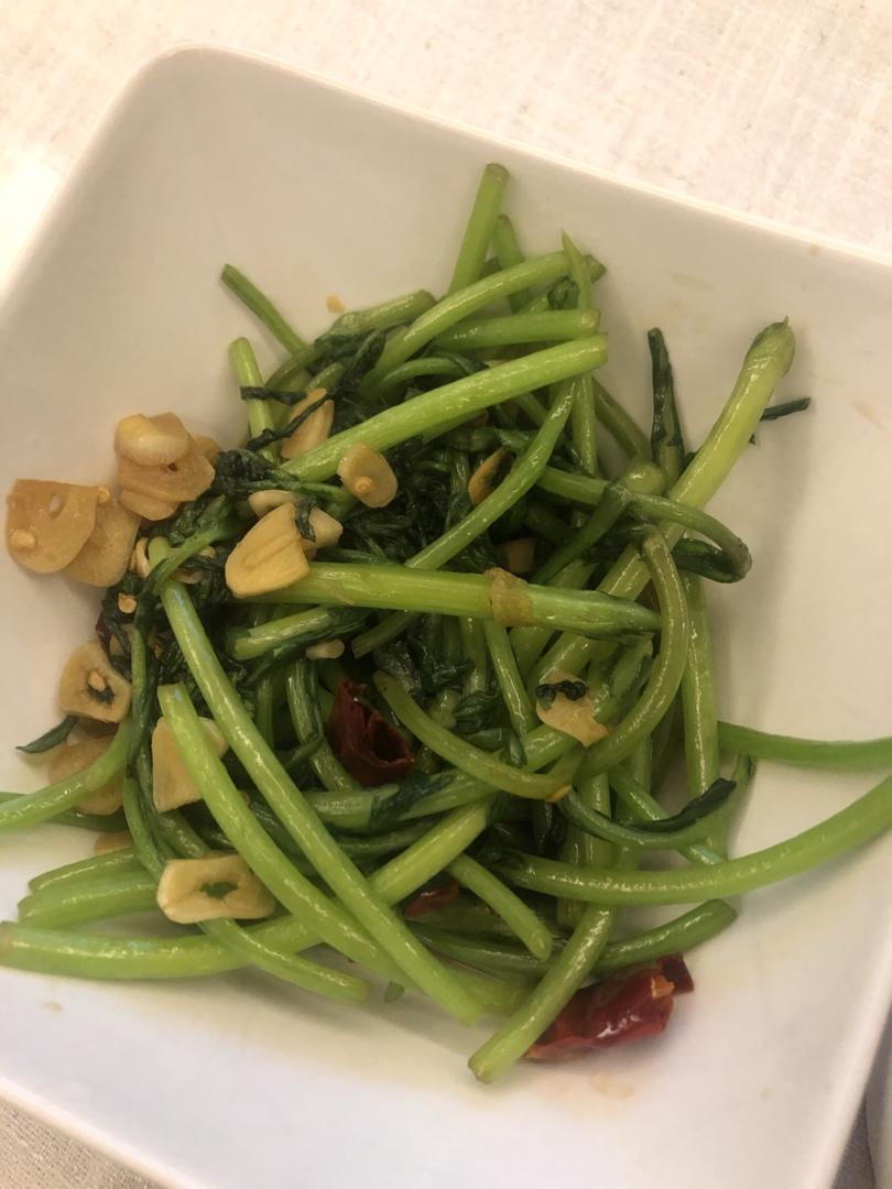 清炒茼蒿