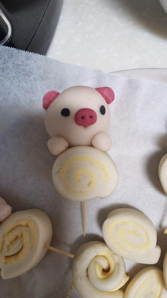 猪猪芝士卷造型馒头