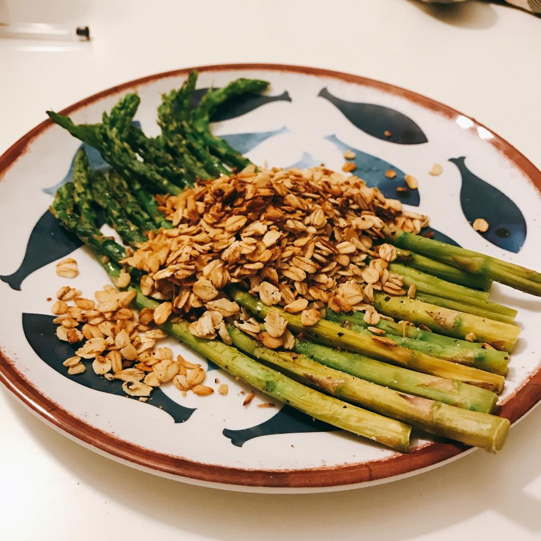 【健康三餐】燕麦香酥粒烤芦笋