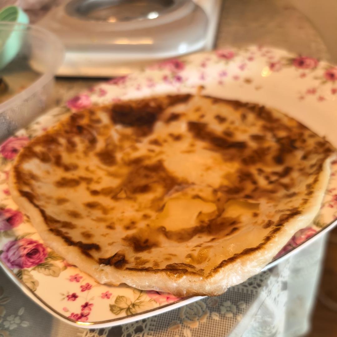 烙饼不硬的小窍门 掌握了你也能看出柔软多层凉了不硬的小油饼