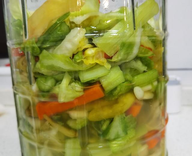 酸甜爽口的泡菜的做法