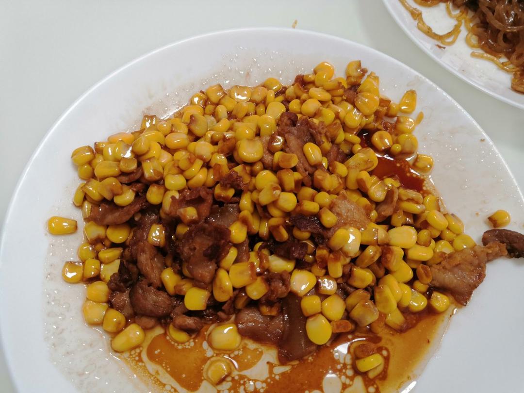 7984pyz2做的五花肉烧玉米