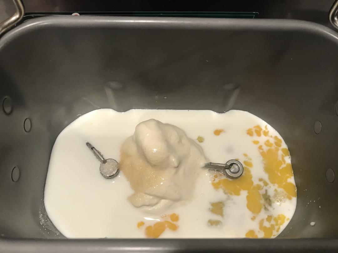 纯奶手撕吐司的做法 步骤1