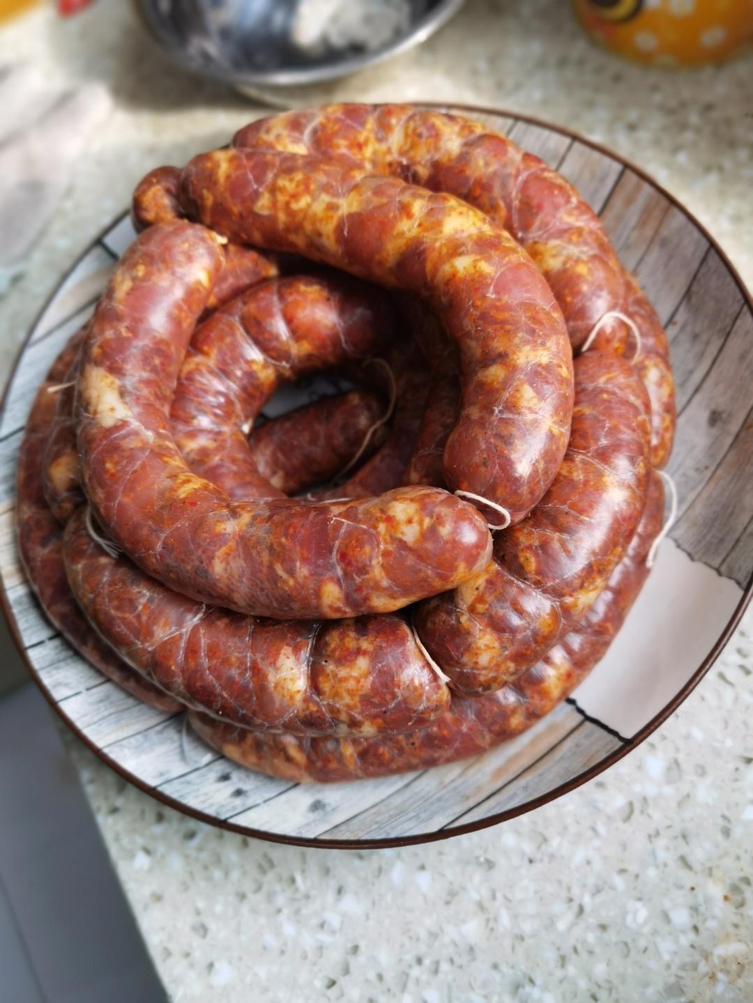 自制川味腊肠，五香腊肠。