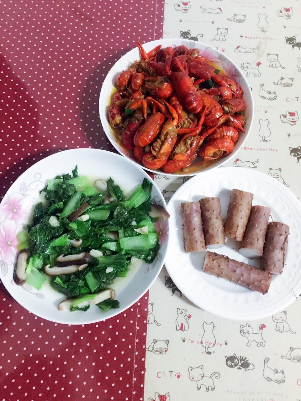 香辣小龙虾-超详细处理干净步骤！