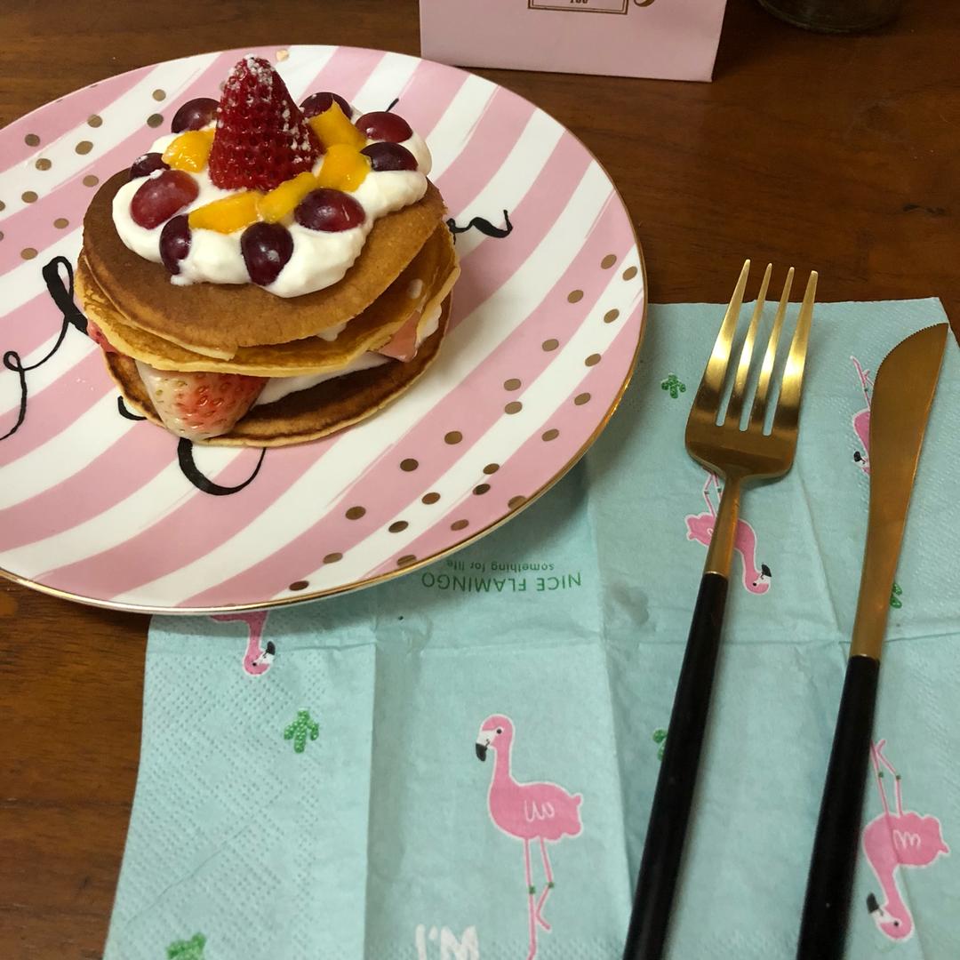 Pancake草莓奶油蛋糕