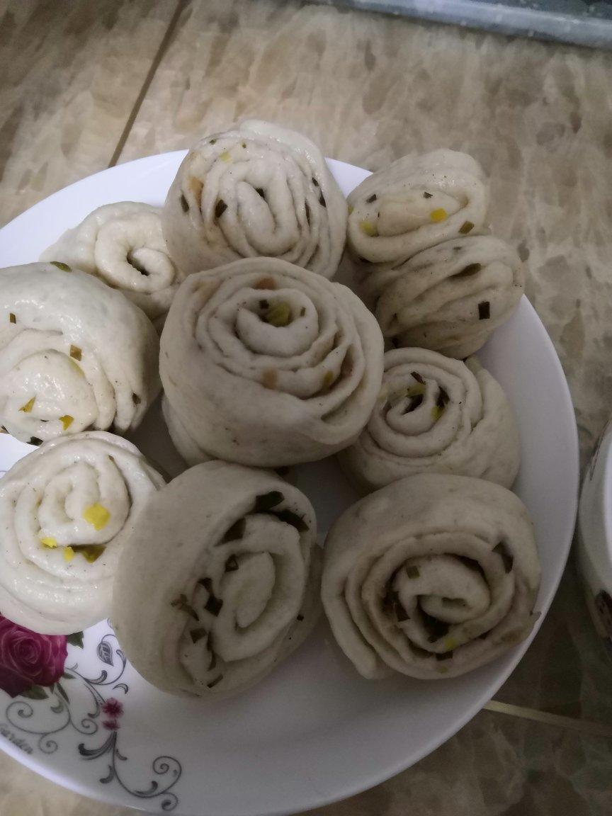 葱香培根手撕馒头卷