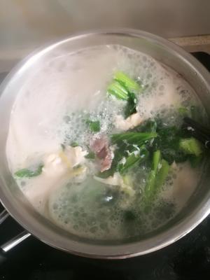 咸蛋芥菜肉片汤的做法 步骤11