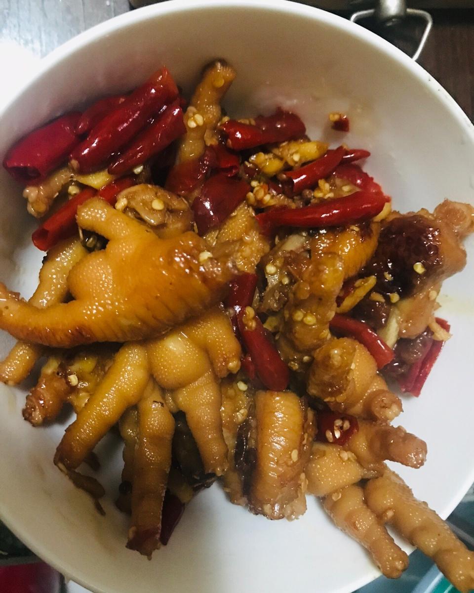 香辣烧鸡爪