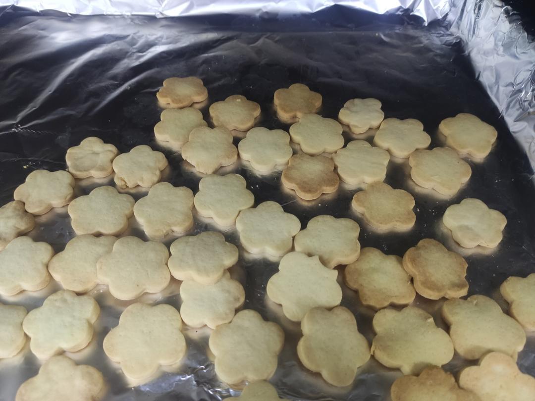 小朋友们超爱的卡通小饼干