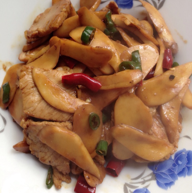 杏鲍菇炒肉片