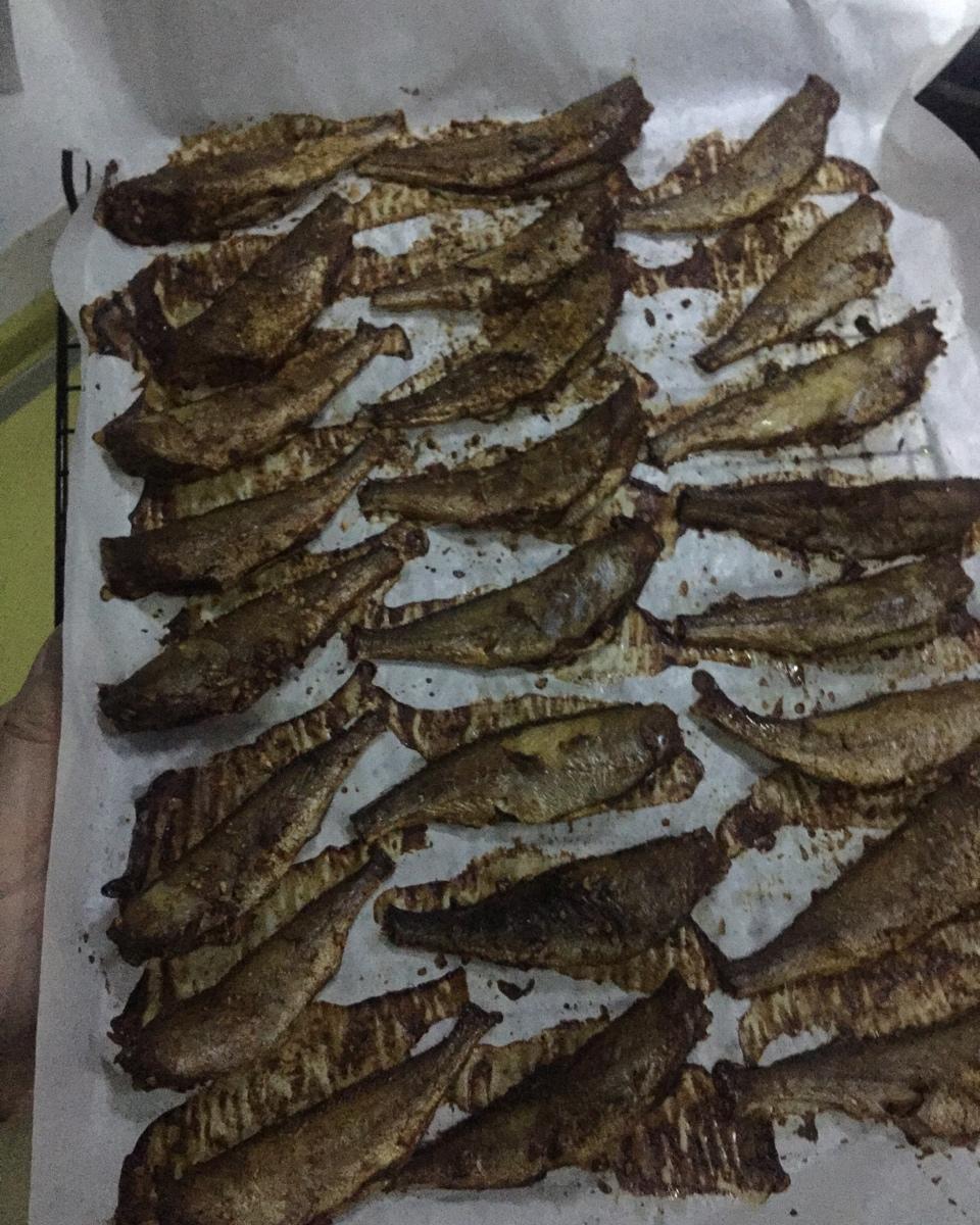 香茅草烤小黄花鱼