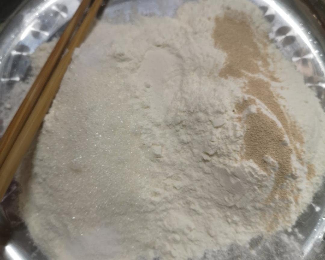 纯奶手撕吐司的做法 步骤1