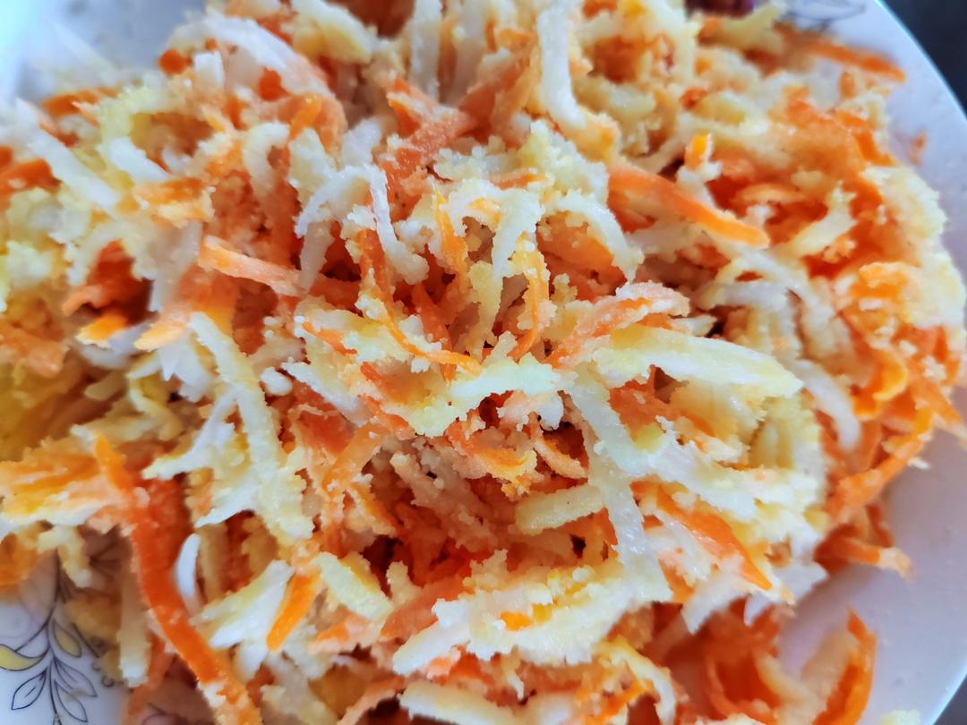 蒸胡萝卜丝-河南特色家常蒸菜