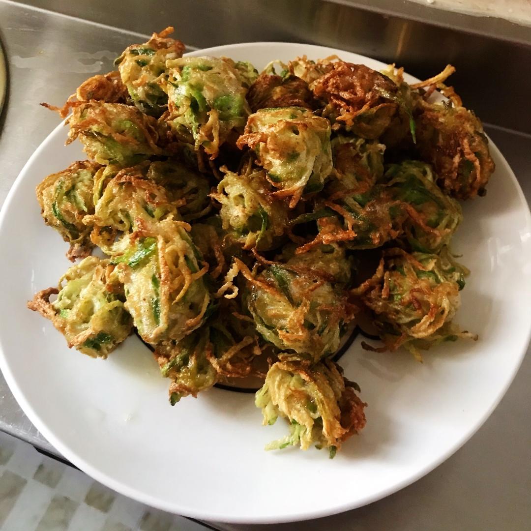 炸萝卜丝丸子