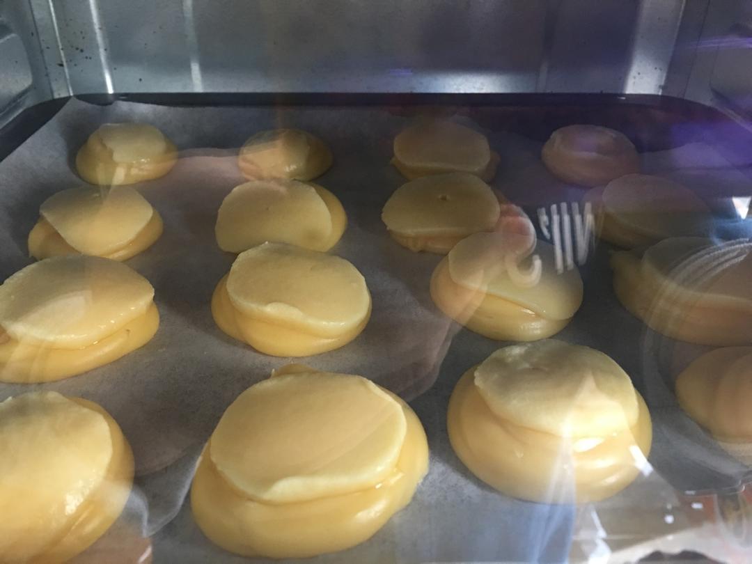 酥皮奶油泡芙--#皮黑森林#