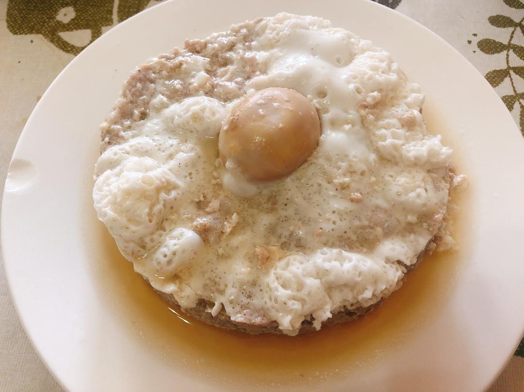 咸蛋蒸肉饼