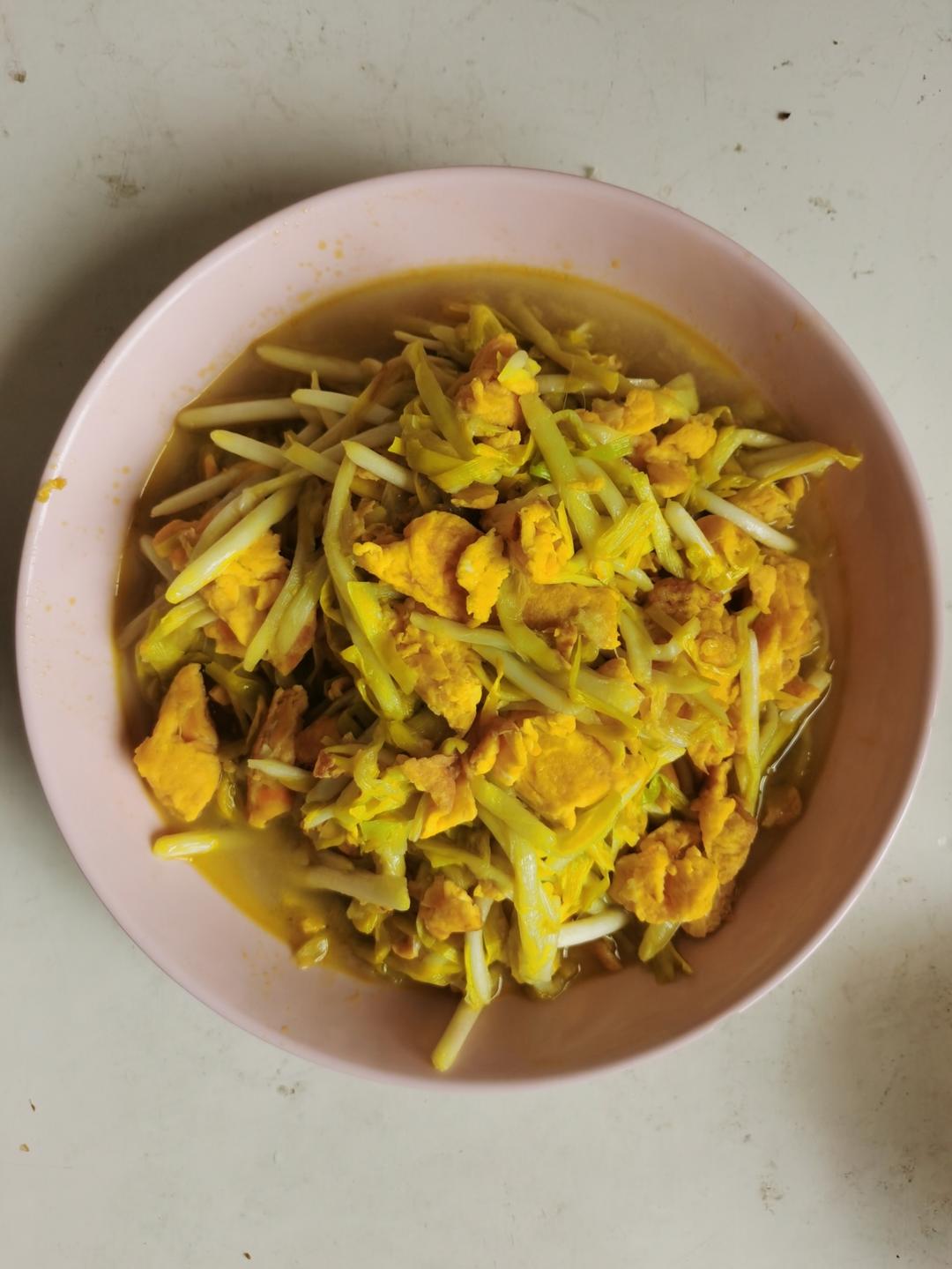 蒜黄炒鸡蛋