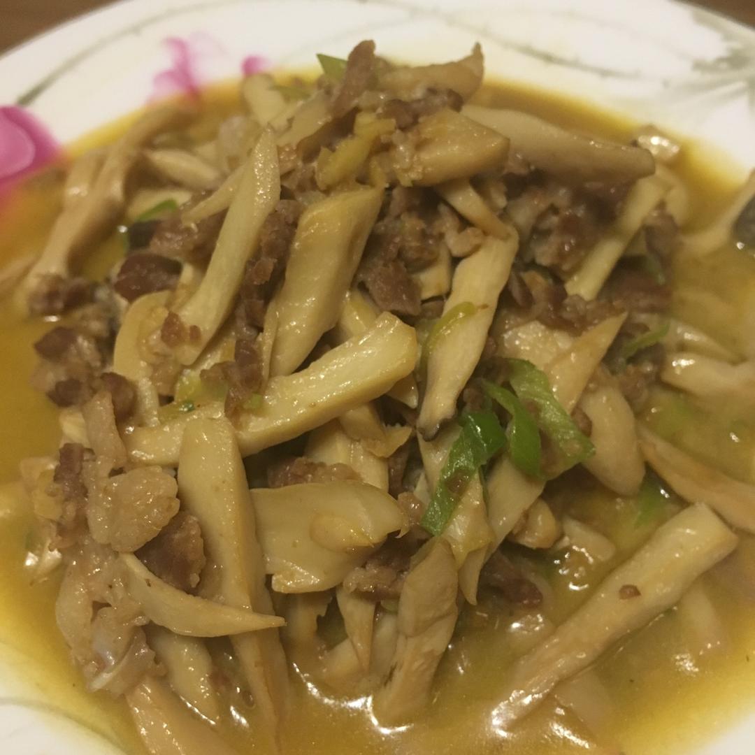 蘑菇炒肉丝