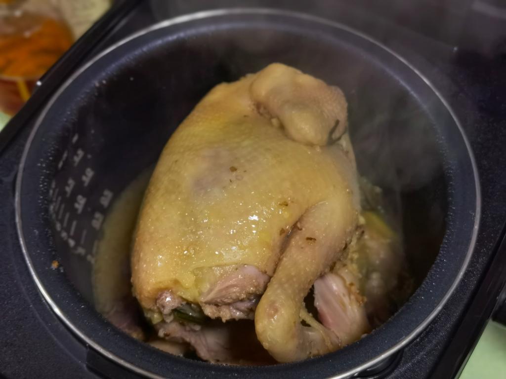 手撕沙姜盐焗鸡的做法