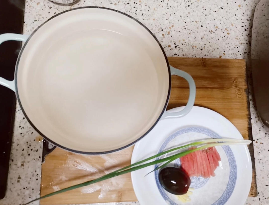 酸汤挂面卧荷包蛋【2月北鼎养生壶食谱】