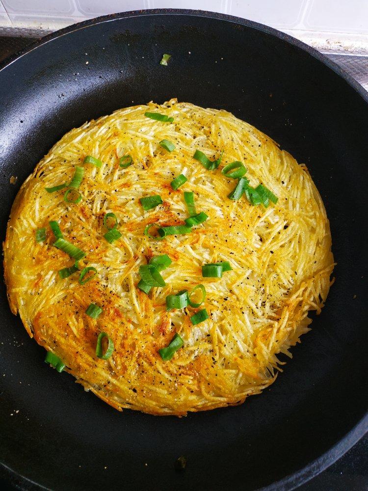 那一克拉的眼泪做的干煸土豆丝饼