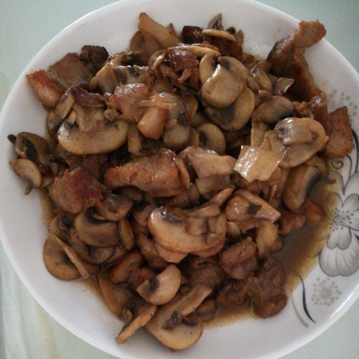 蘑菇炒肉片