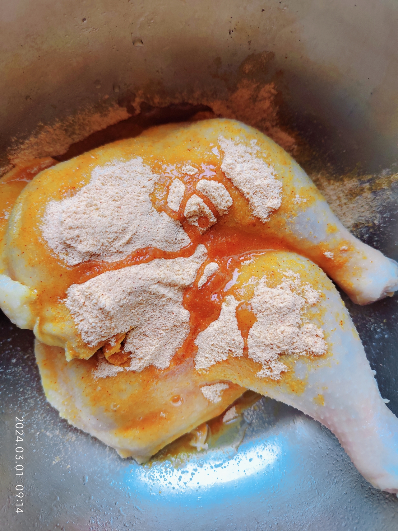 凉拌手撕 盐焗鸡腿的做法 步骤2