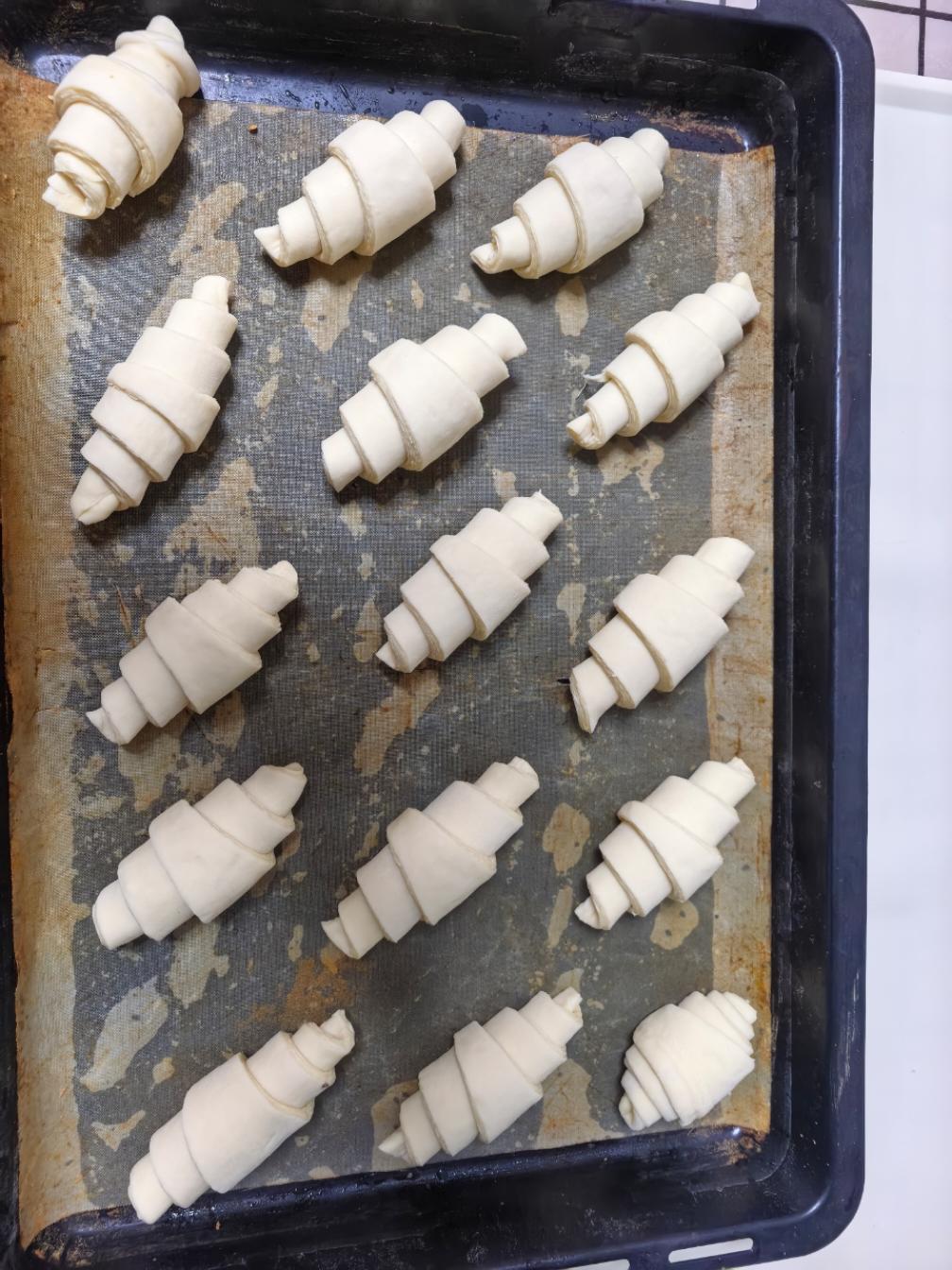 自用方可颂&蜜豆手撕小金砖