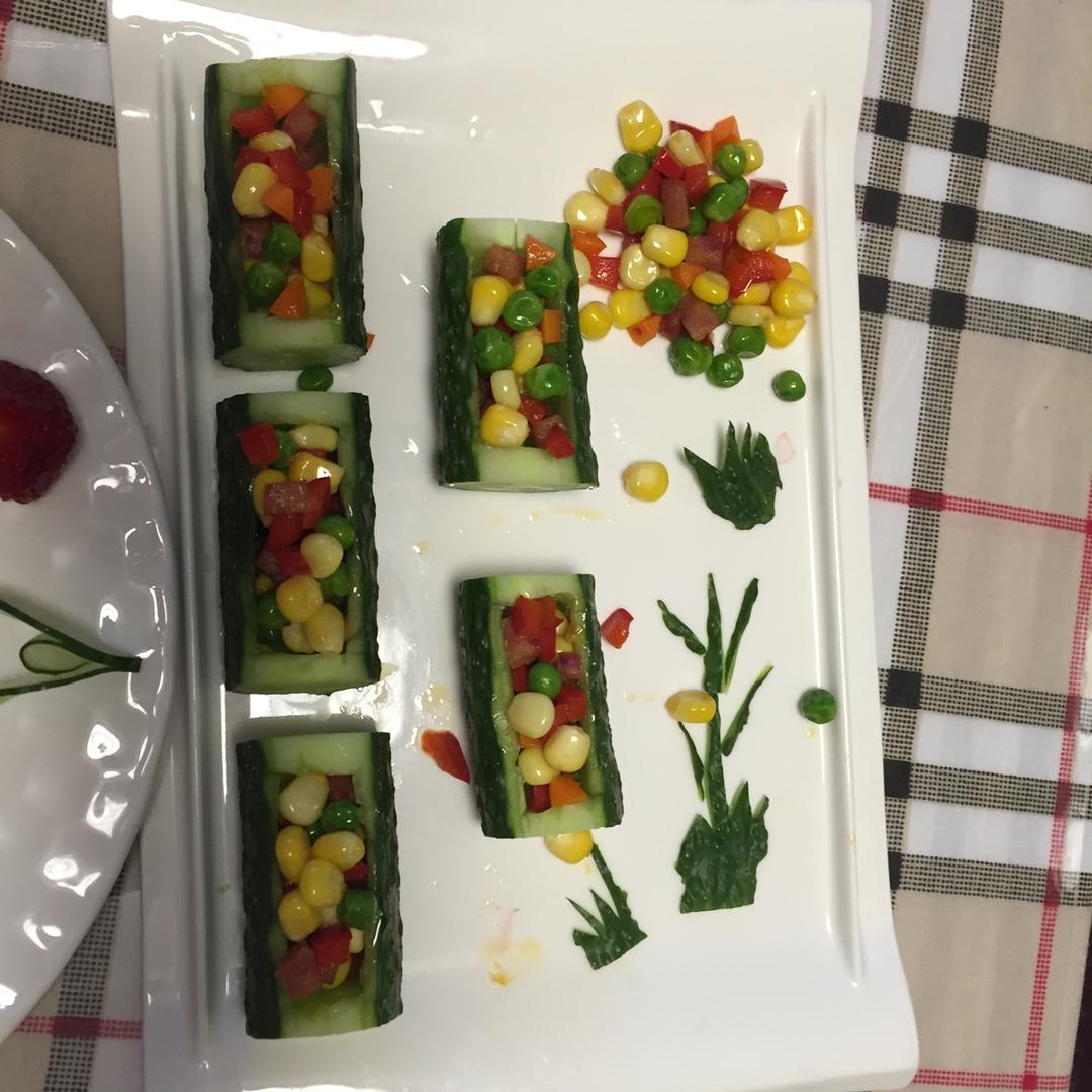 【年味】-节节登高-鸡胸肉沙拉&熊猫饭团