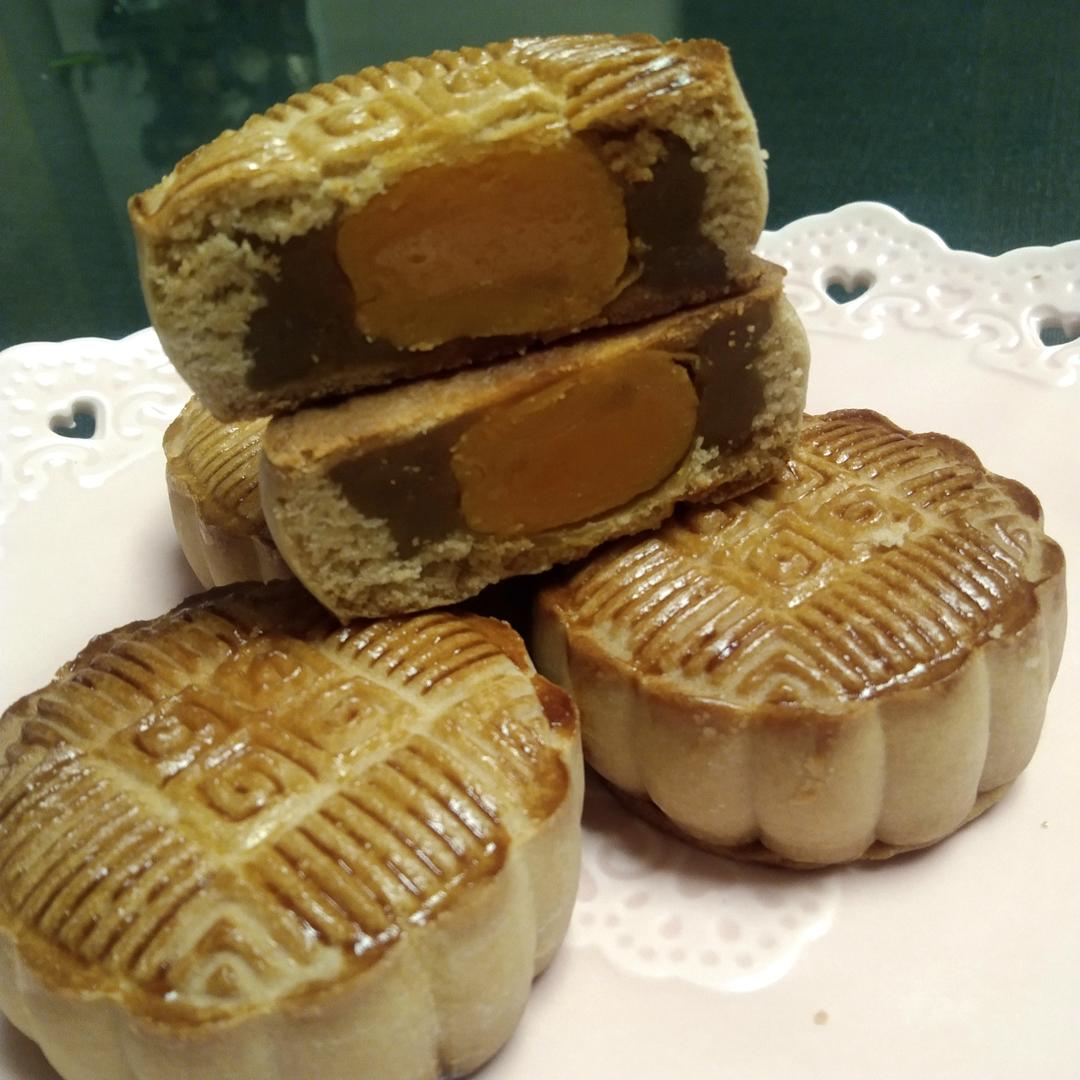 广式莲蓉蛋黄月饼