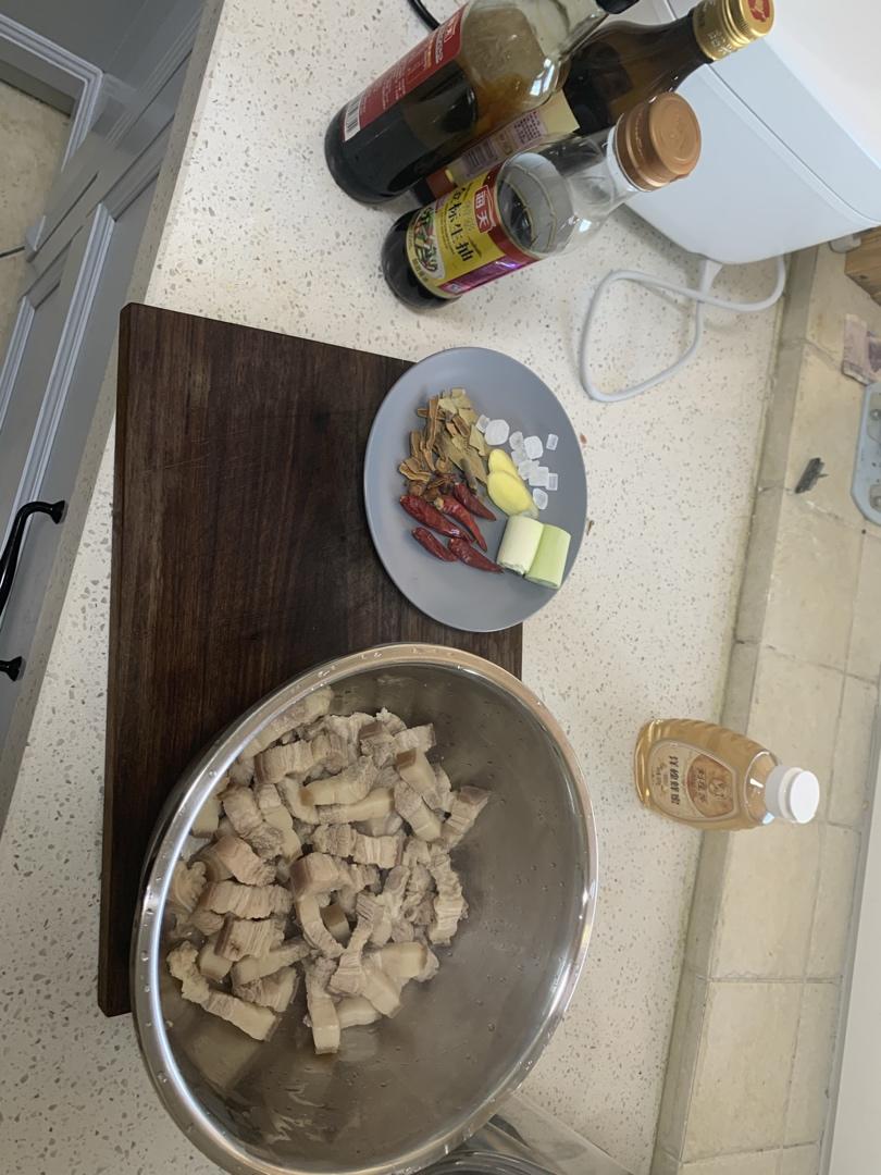 家常版香😋而不腻红烧肉