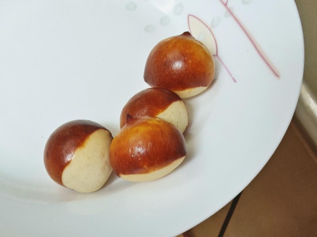 举个栗子｜超可爱的mini 栗子碱水面包
