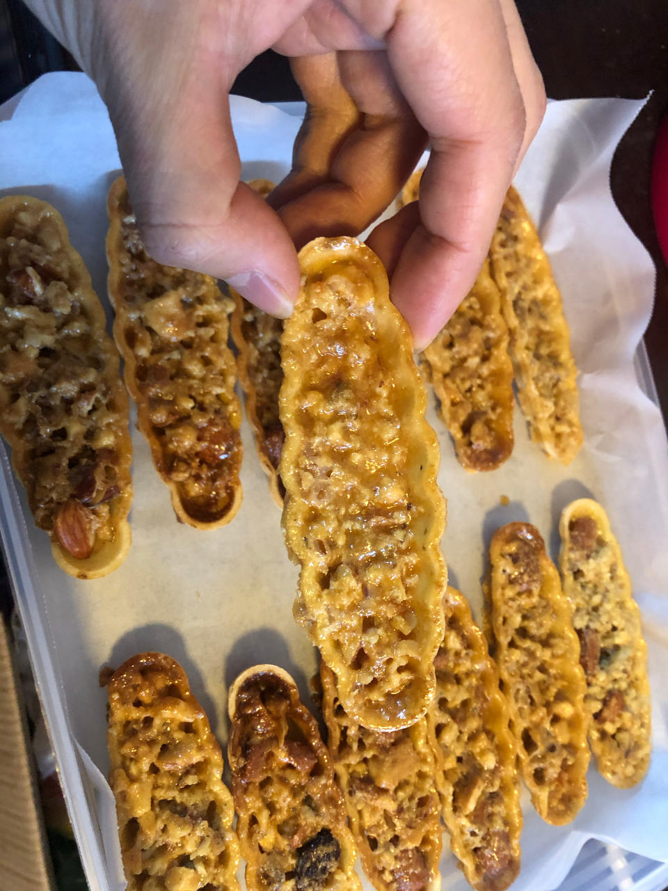 视频🚢一次搞定3种口味｜焦糖坚果糯米船｜不测温，不冷冻｜低糖｜简单｜0难度