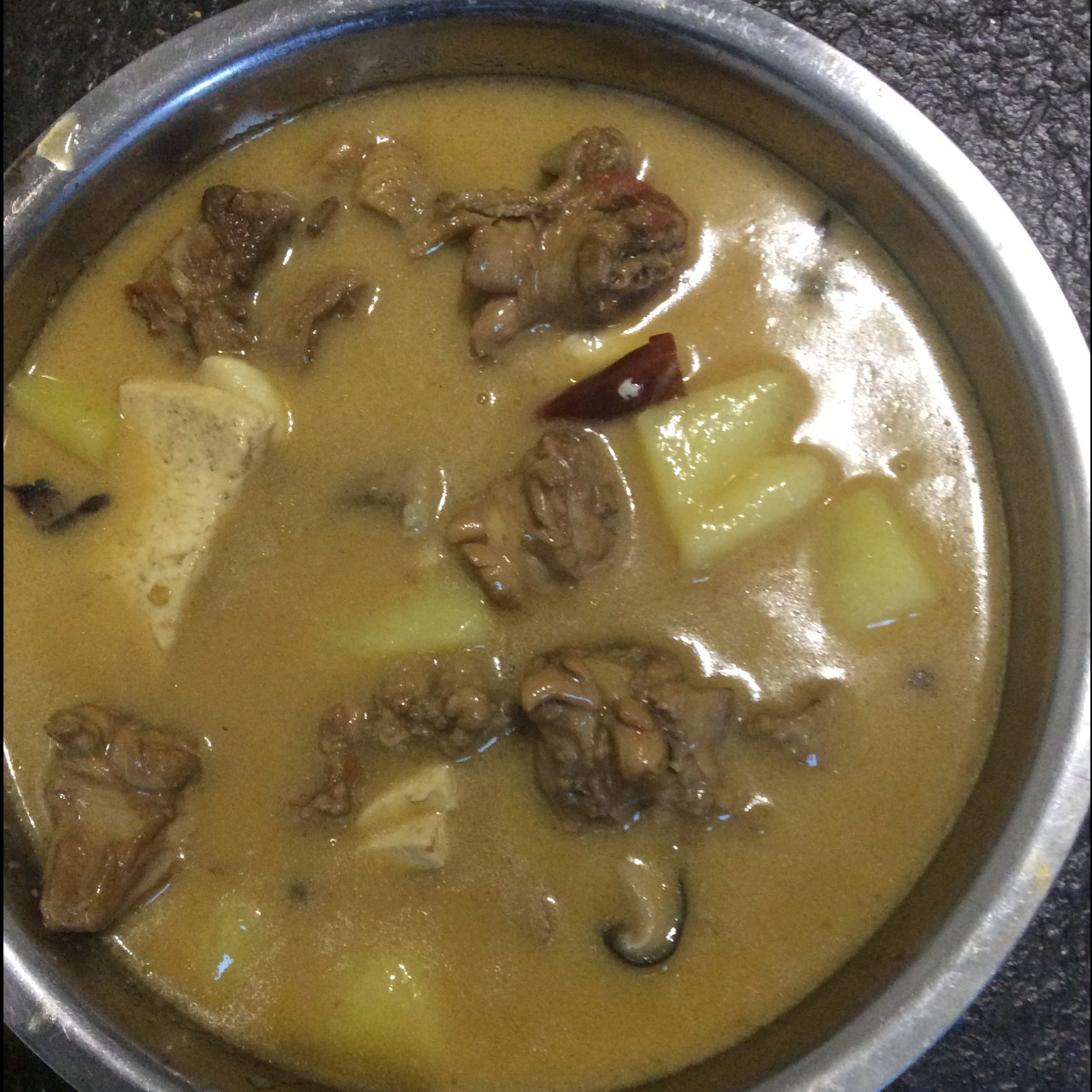 小鸡炖蘑菇
