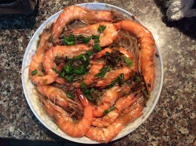 蒜蓉粉丝蒸大虾