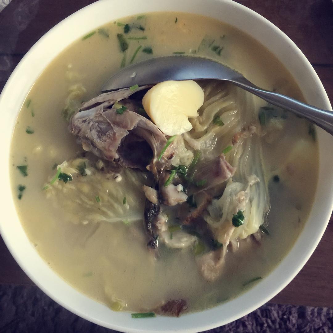 奶白鲫鱼汤
