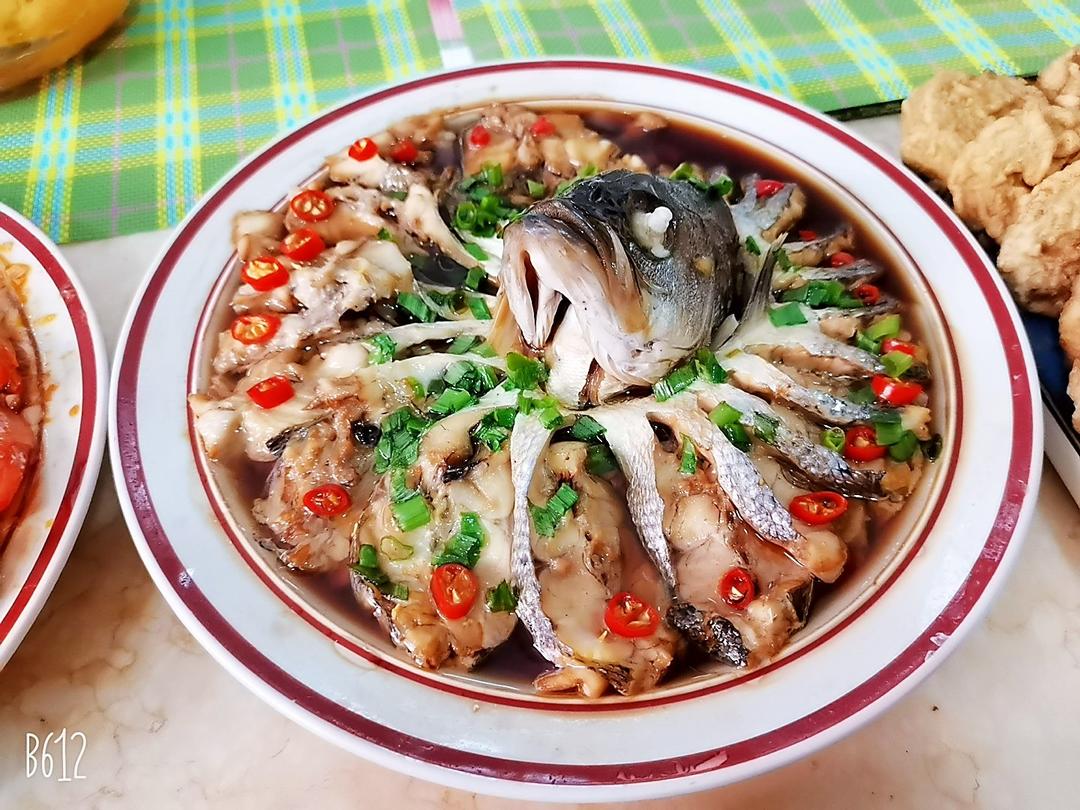 孔雀开屏鲈鱼