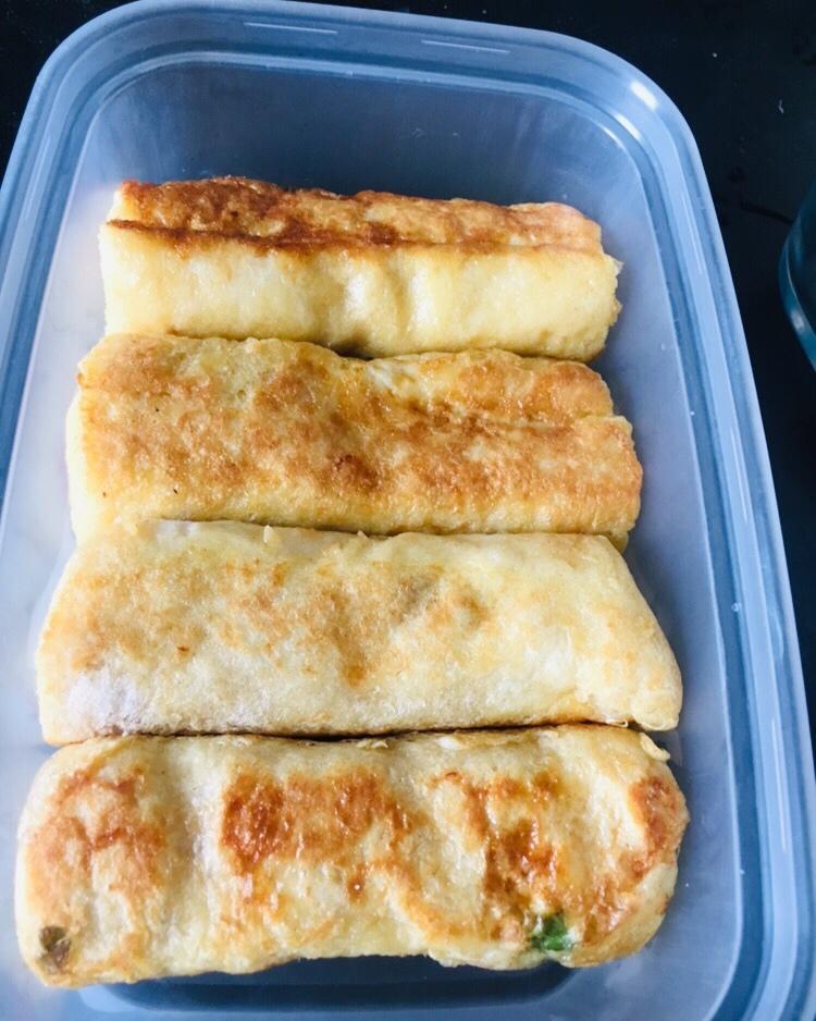 芝士肉松海苔火腿肠吐司卷
