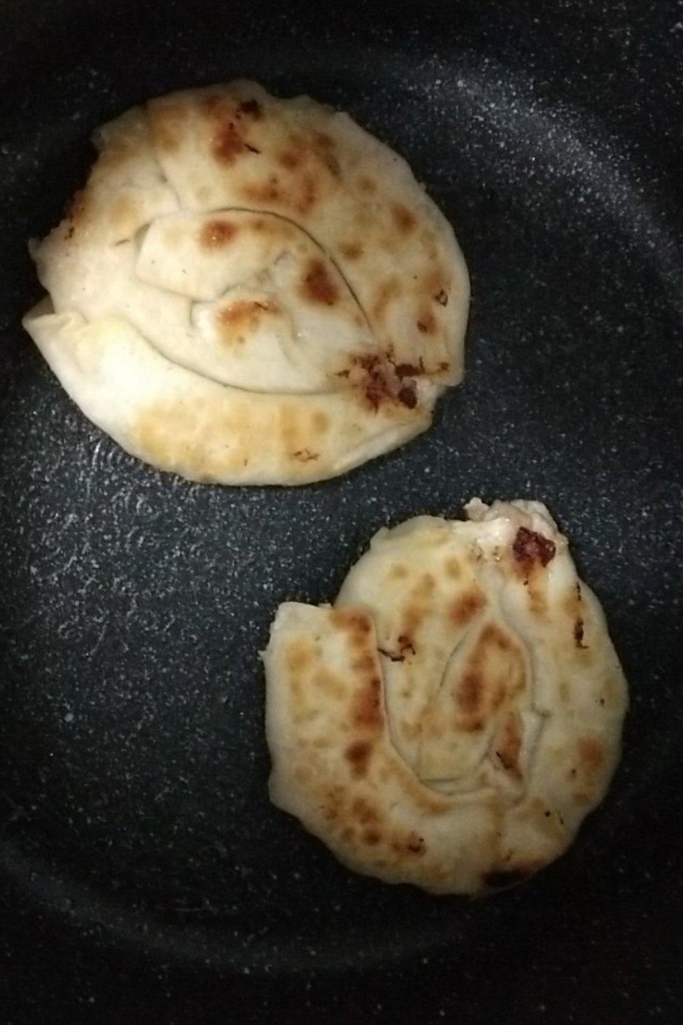 葱油饼（猪肉馅饺子皮版）