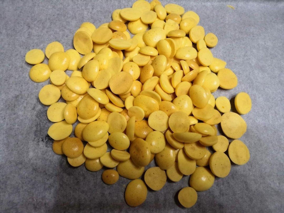 入口即化的无添加蛋黄溶豆