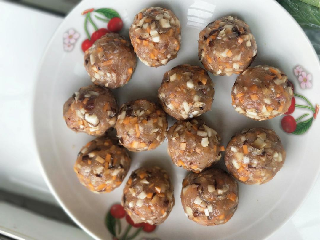 香菇胡萝卜鸡胸肉丸