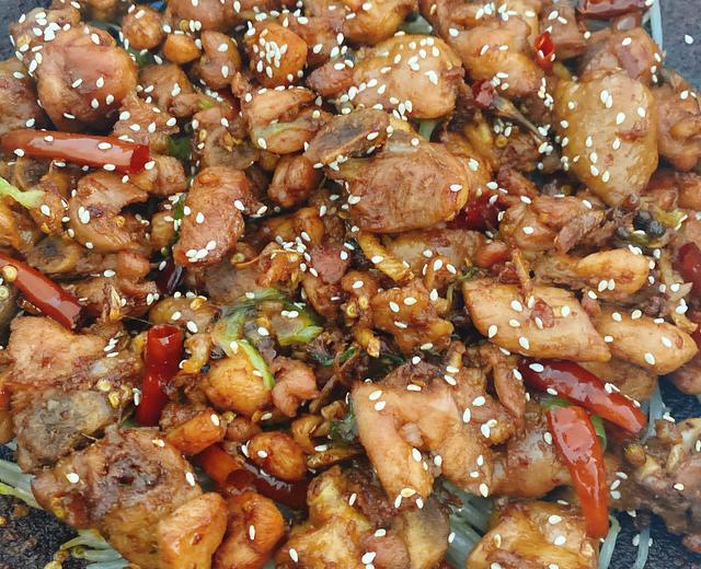 劲爆麻辣干锅鸡(适合家里嗨)的做法
