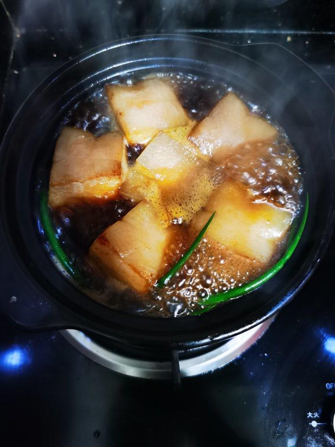 如何炖出不腻的东坡肉--酒店做法及家庭做法
