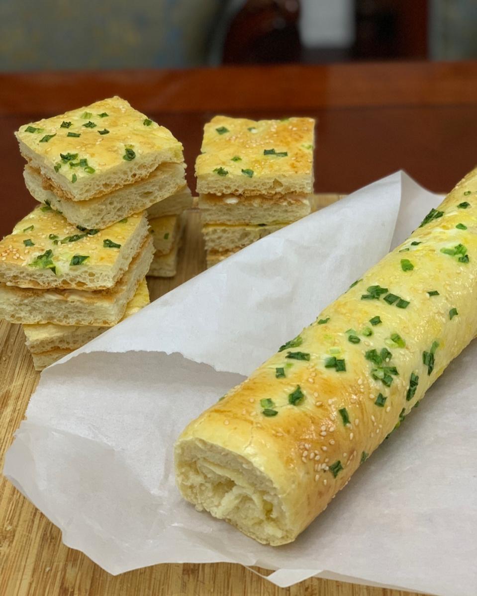 香葱肉松面包卷